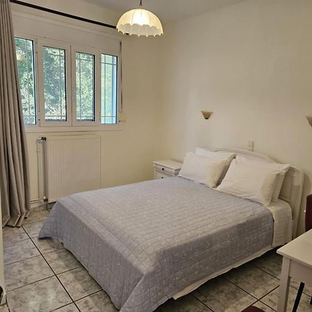 Apartments Margarita Kaizer Bridge Achilleion Exterior photo