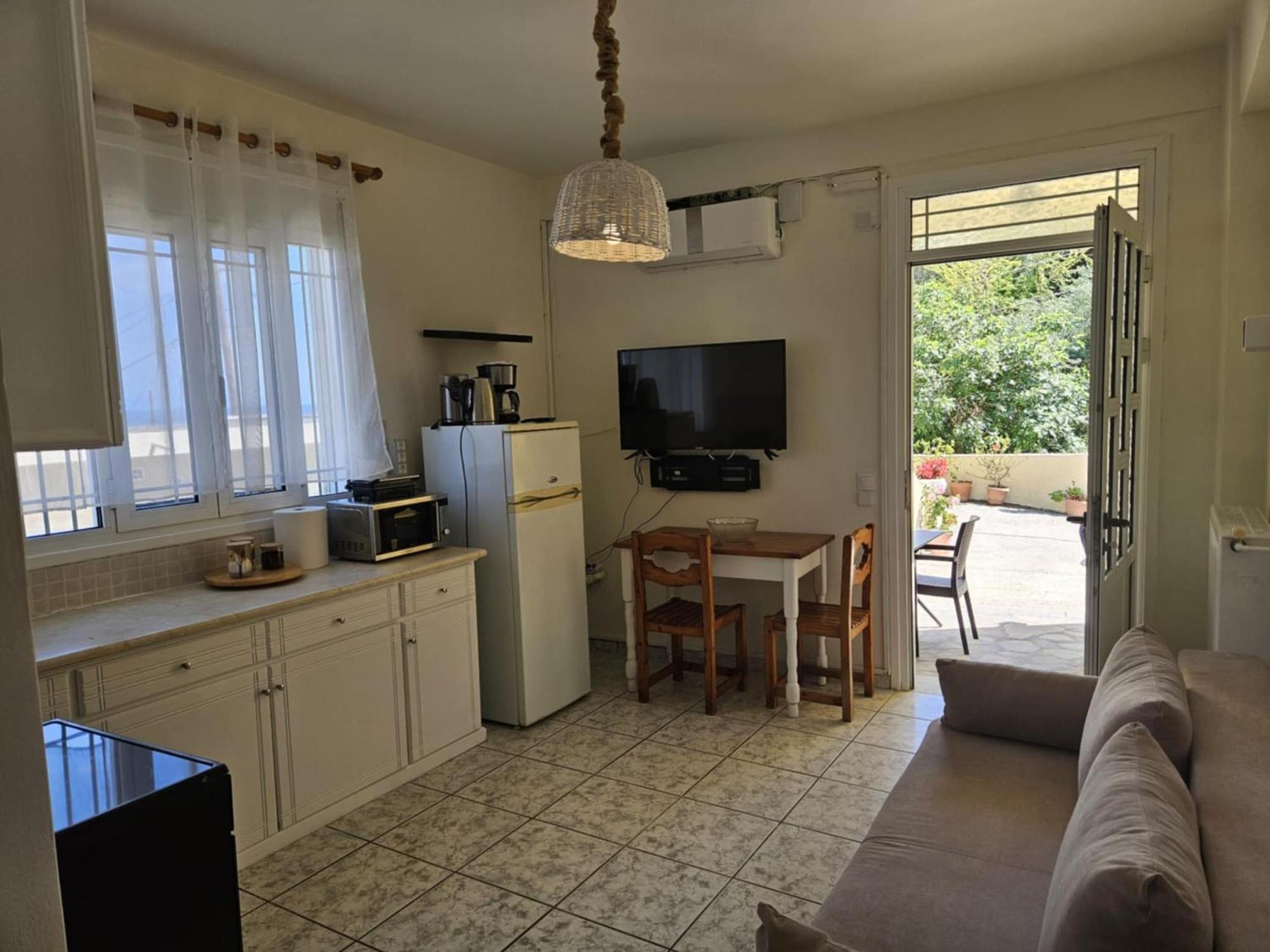 Apartments Margarita Kaizer Bridge Achilleion Exterior photo